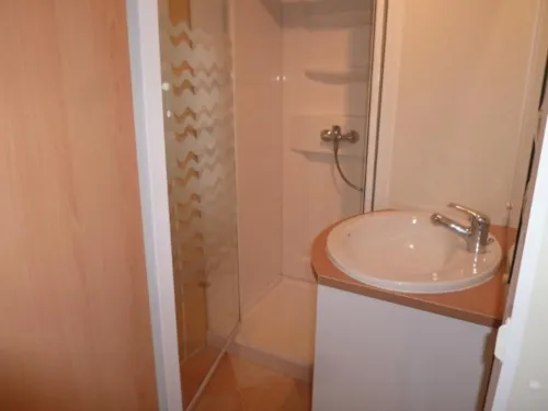 Mietunterkunft - Mobilheim Confort 24M² - 2 Zimmer - image n°5 - Camping MAUI