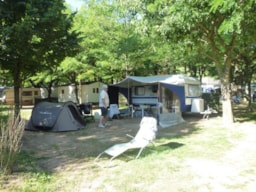LA BOHEME Camping Hôtel - image n°9 - Roulottes