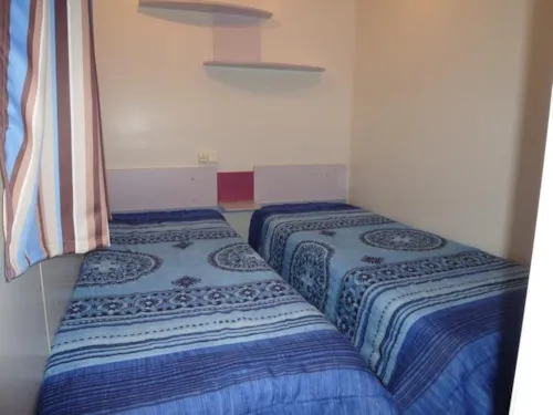 Mietunterkunft - Mobilheim Famille 29M² - Mit Integriertem Überdachte Terrasse Und 2 Zimmer - image n°6 - Camping MAUI
