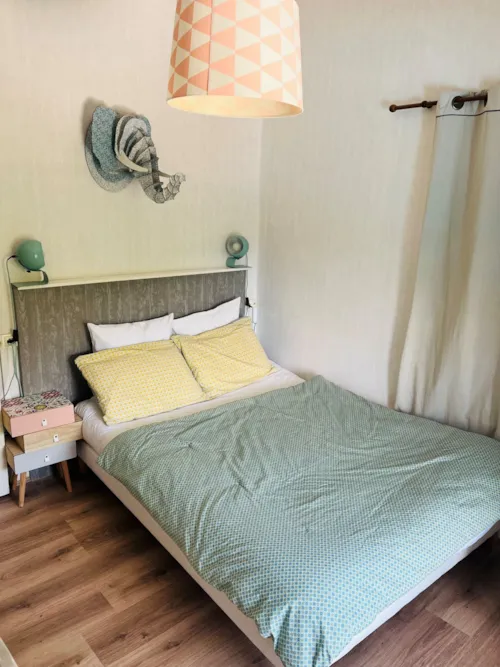 Bedroom - Standard Room Air-Conditioning - image n°3 - Camping MAUI
