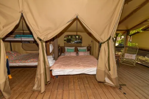 Accommodation - Chalet Lodge Kenya 34M² Vue Riviere  Cuisine Et Salle De Bains - image n°7 - Camping MAUI
