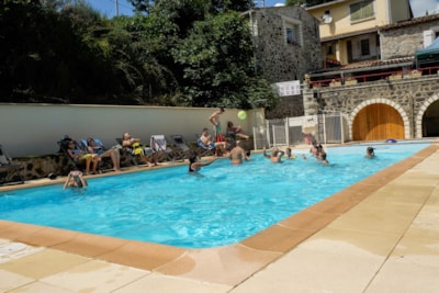 Camping Les Rives d'Auzon