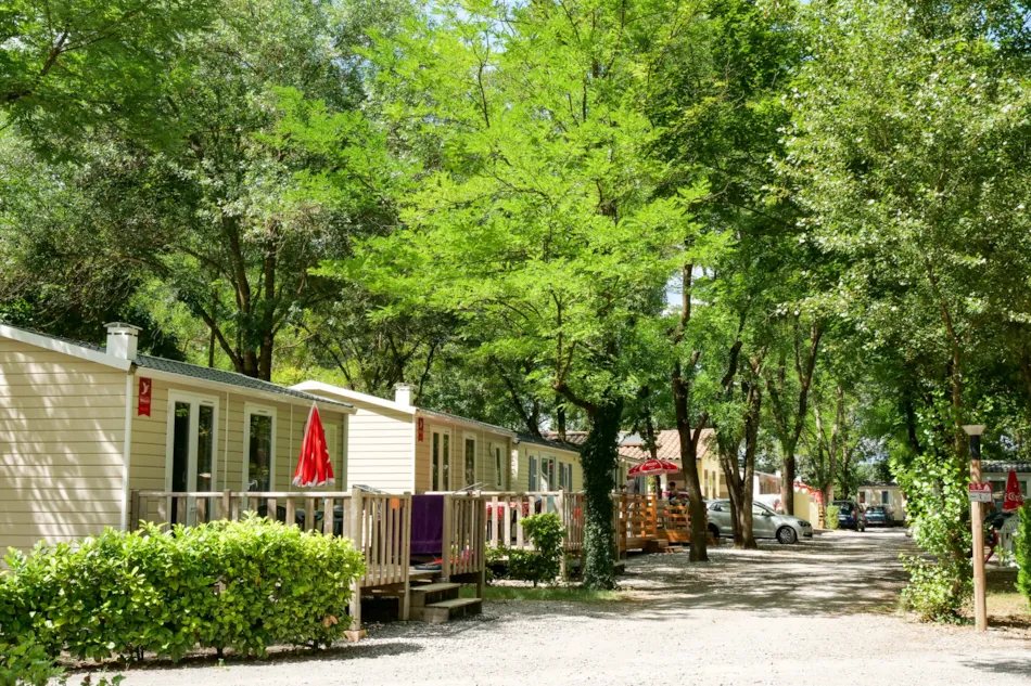 Camping Les Rives d'Auzon