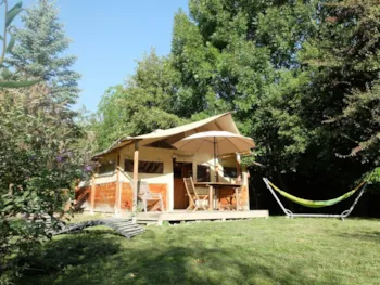 Mietunterkunft - Bungalow Cabanon: 2 Schlafzimmer, Küche, Kein Eigenes Bad - Camping Les Rives du Lac