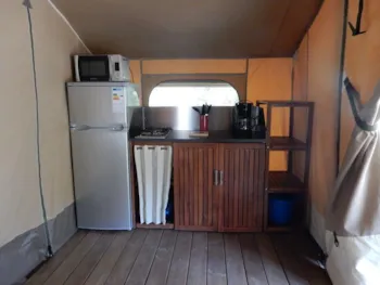 Accommodation - Lodge Tent - Glamping Holiday - LE PARC DES SERIGONS