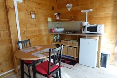 Nature hut