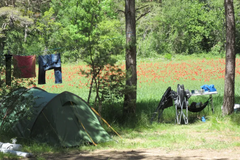 Emplacement Camping "Avec Vue" + Voiture
