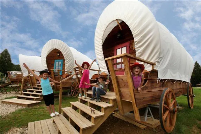 Location - Chariot De Pionnier - Les Etangs du Moulin