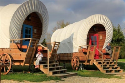 Pioneer wagon