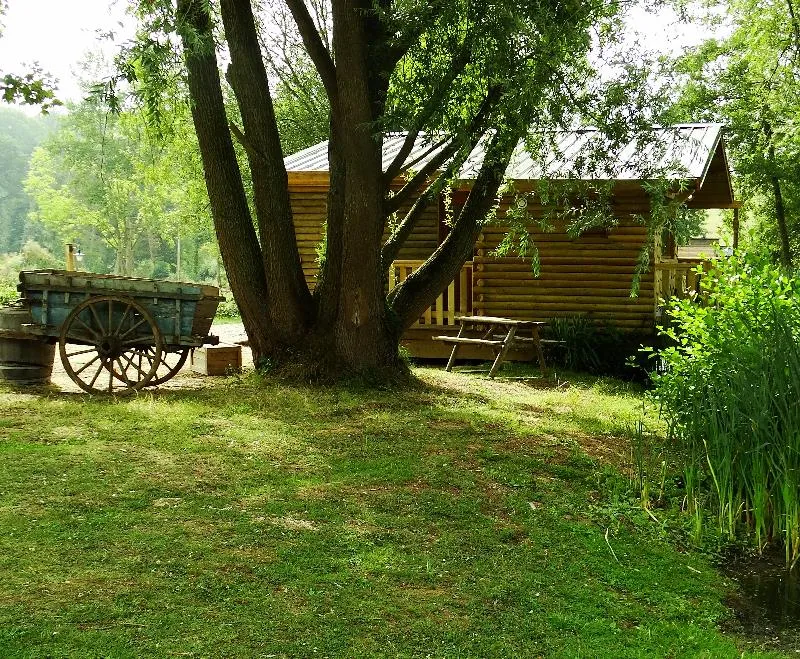 Cabane Du Grizzli (Lit Rond, Douche Italienne)