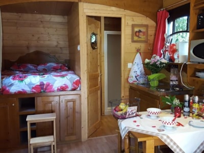 Gypsy Caravan Charme
