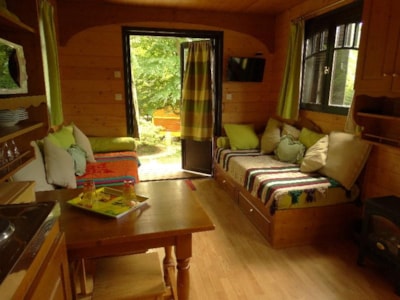 Gypsy Caravan Charme