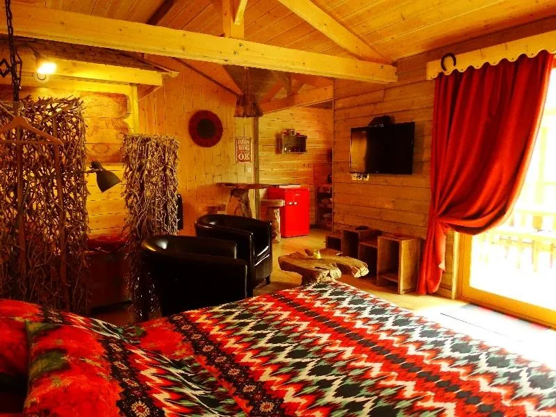 Cabane De D'jo (Baignoire Bois, Vue Étangs & Champ)