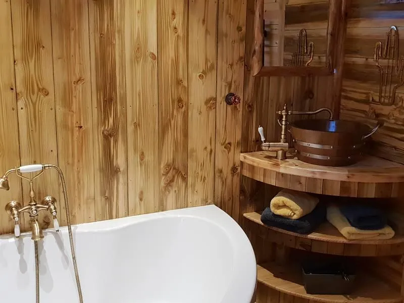 Cabane De L'orpailleur (Poêle Bois, Baignoire, Douche)
