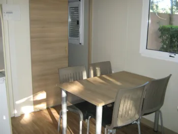 Accommodation - Chalet  Némo Confort 32M² - 2 Bedrooms + Air-Conditioning + Tv - Half-Covered Terrace 12M² - Flower Camping le Pilon d'Agel