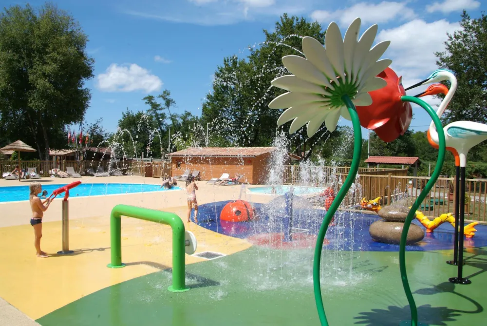 CAMPING LES OURMES - image n°2 - Camping Direct