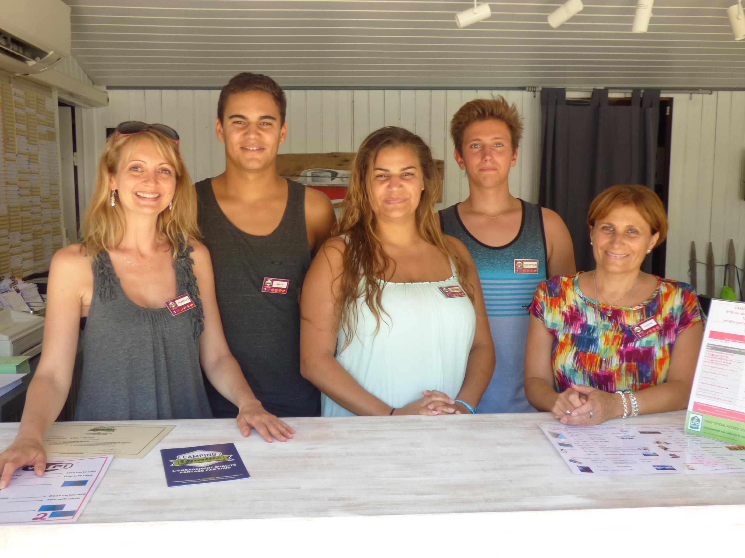 Reception team Camping Les Ourmes - Hourtin