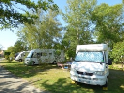 Pitch - Motorhome Or Van Pitch Including 10 Amp Electricity - CAMPING LES OURMES