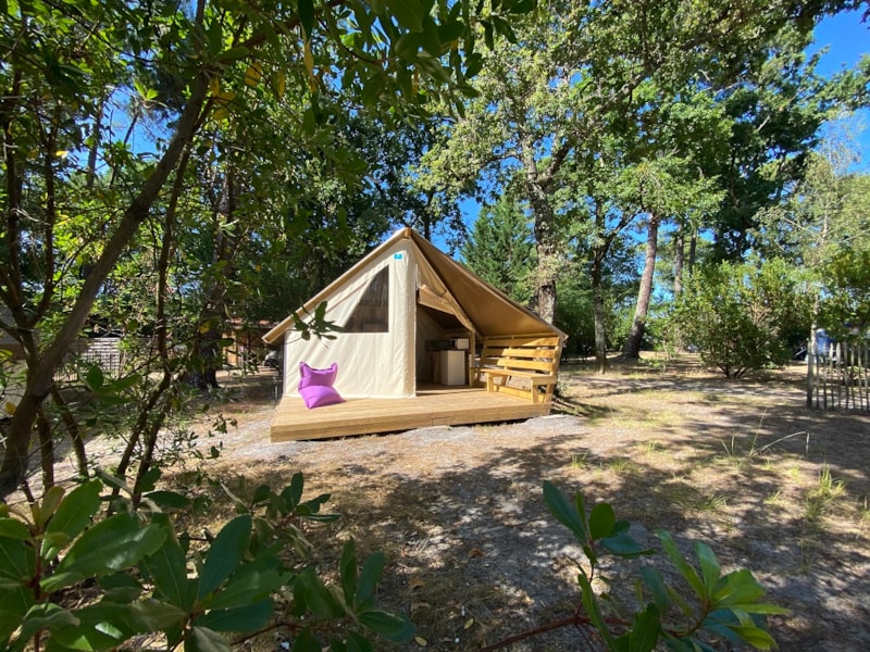 TENTE LODGE 21m² - SANS SANITAIRE et NON alimenté en eau