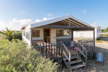 Mietunterkunft - Lodge Sweet Home - 2 Schlafzimmer **** - Camping Sandaya Domaine le  Midi