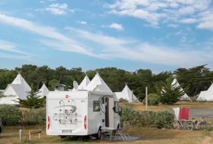 Pitch Beachfront Motorhome **