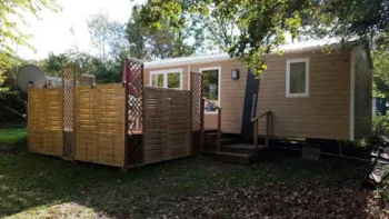 Mietunterkunft - Mobilheim Le Lodge - Camping Les Parcs