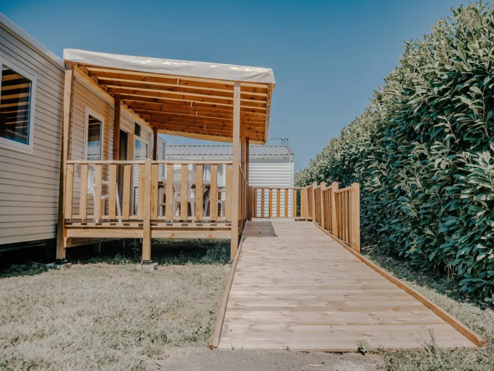 Location - C- Mobil-Home Helios - Pmr - 2 Chambres 32M² Avec Terrasse Couverte - Chadotel La Trévillière
