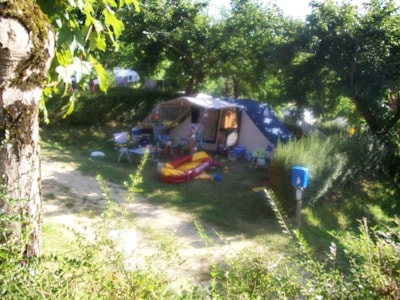 Camping pitch 2 to 6 people — 2