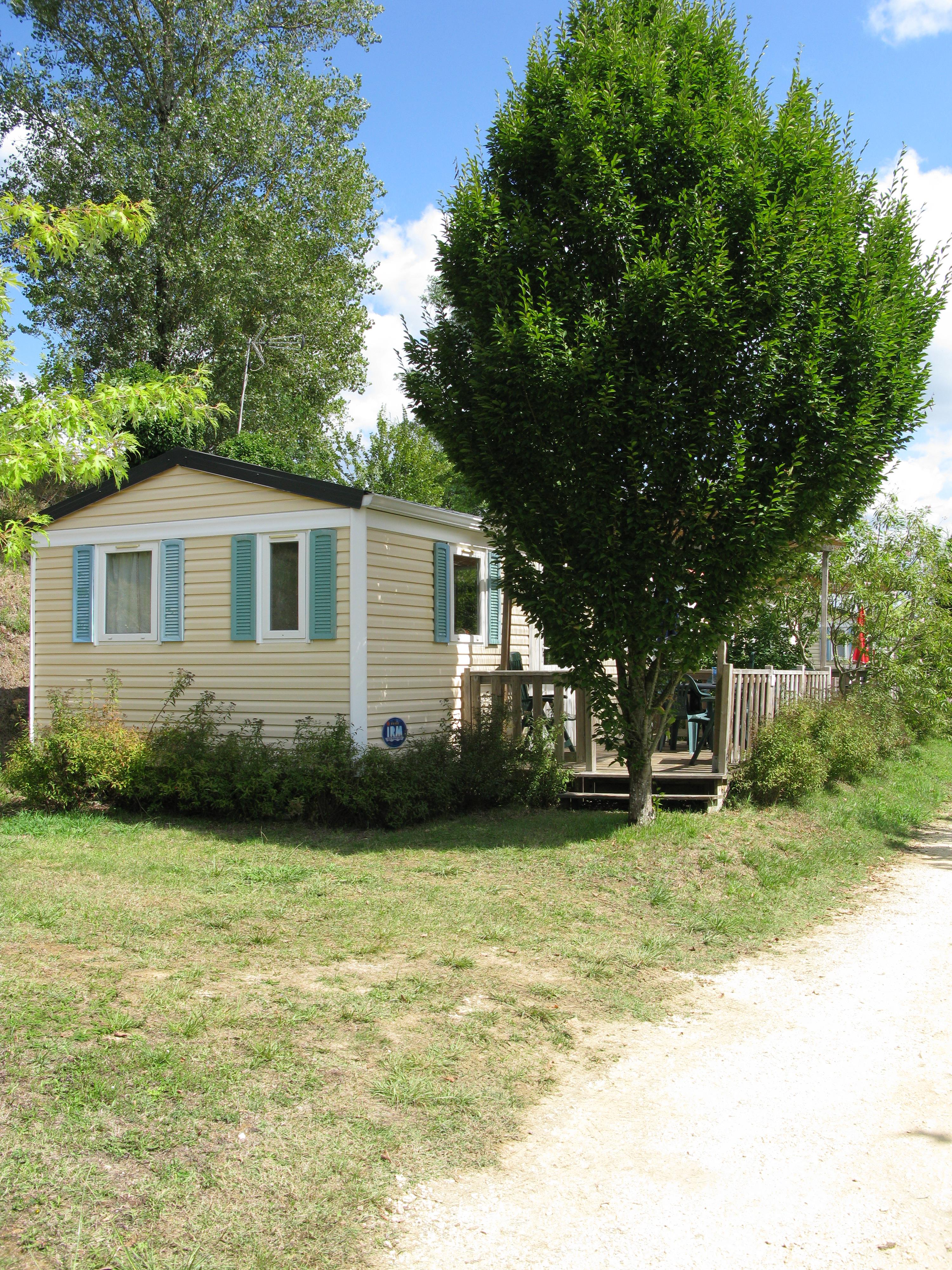 Location - Mobile Home 2 Chambres 4 Couchages Avec Sanitaires - 23 À 29 M² - CAMPING LA BASTIDE