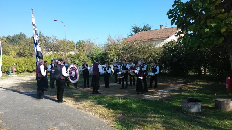 Accueil De Groupes Dans Plusieurs Hébergements