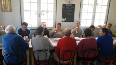 Groups in several types of accommodation — 5