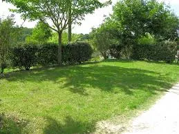 Emplacement En Camping 2 À 6 Personnes