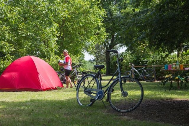 Emplacement pour déplacements 2 roues (cyclo - moto)