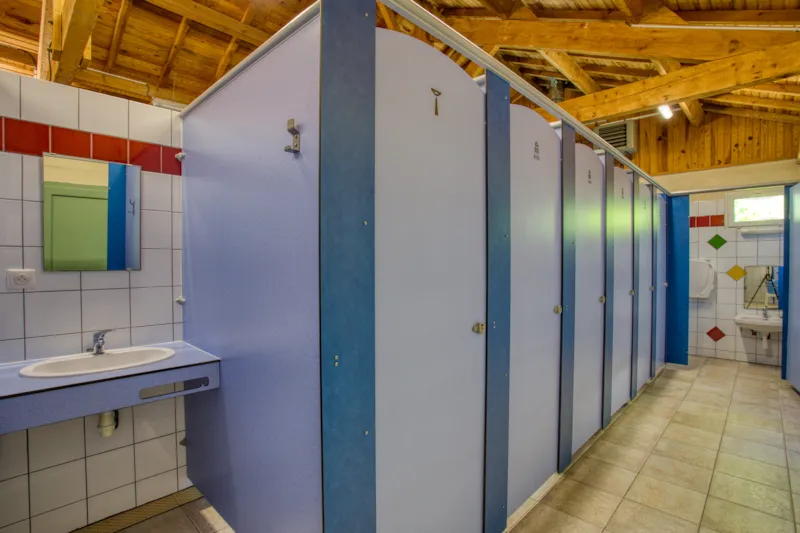 Emplacement En Camping 2 À 6 Personnes