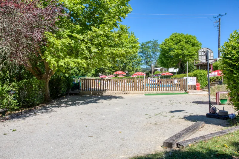 Emplacement En Camping 2 À 6 Personnes