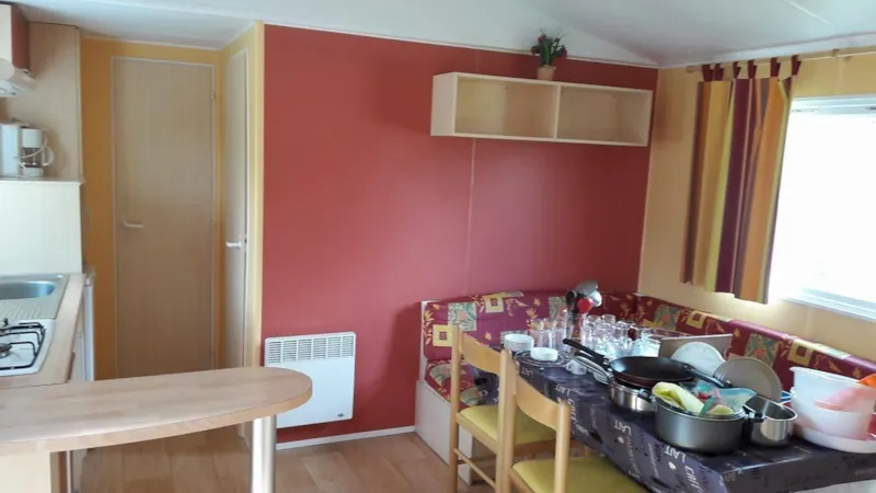 Mobil Home 4 Personnes  Climatisé Avec Terrasse Semi-Couverte