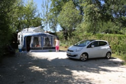 Pitch - Pitch For Caravan And Motorhome (Stabilized Ground) - CAMPING LA FAGE
