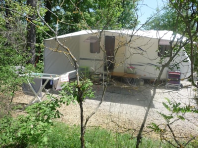 Pitch for caravan and motorhome (stabilized ground)