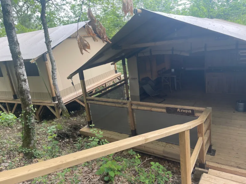 Tente Kenya Avec Sdb