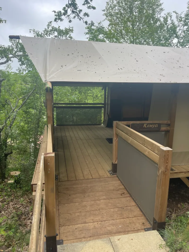 Tente Kenya Avec Sdb