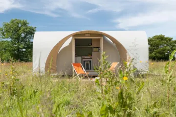 Huuraccommodatie(s) - Coco Sweet : (2,50 X 6,70 M) + Terras Onder Voortenten (Zonder Sanitair) - Camping du Domaine de Maillac