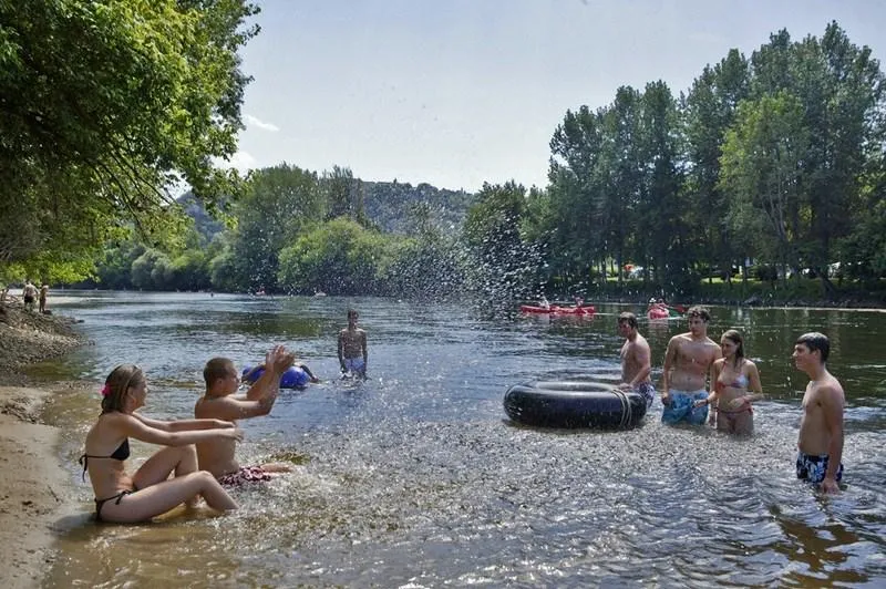 Camping Le Perpetuum