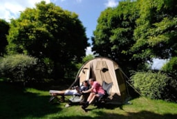 Emplacement Camping ( 2 Pers + Elec 6 A )