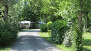 Camping Le Bosquet - Ucamping