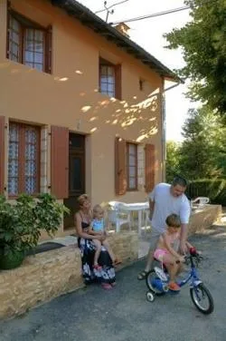 Mietunterkunft - Furnished Accommodation - Camping La Bouysse