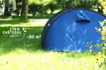 Stellplatz - Stellplatz Zelt – 70 Bis 90 M² – Ohne Strom - Camping les Cinq Châteaux