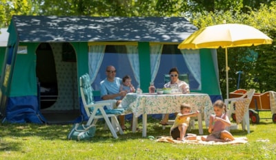 Navajo tent 2 bedrooms -
