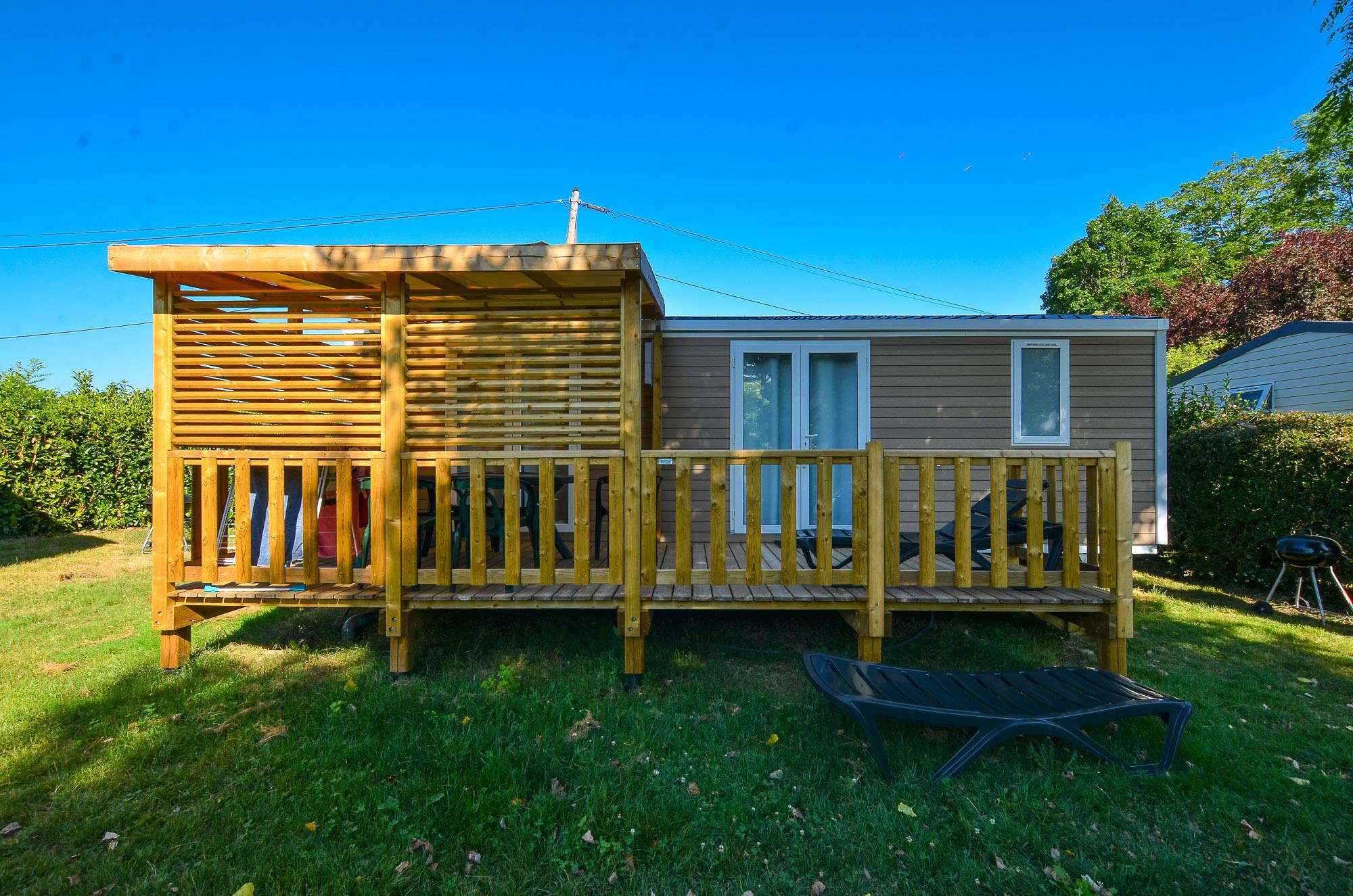 Accommodation - Mobilhome 2 À 6 Personnes Avec Terrasse Semi-Couverte - Camping Le Garrit