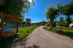 Camping Le Garrit - image n°2 - Roulottes