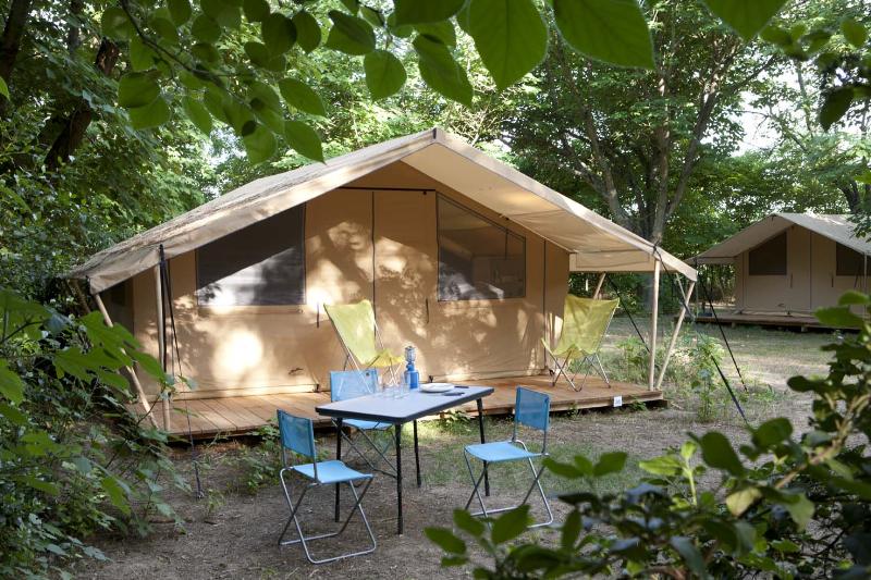 Location - Tente Toile Et Bois Classic V - Camping Huttopia Sarlat